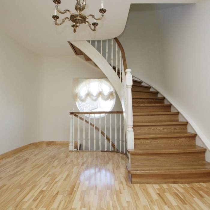 Moderna trappor inomhus - Trappa 102